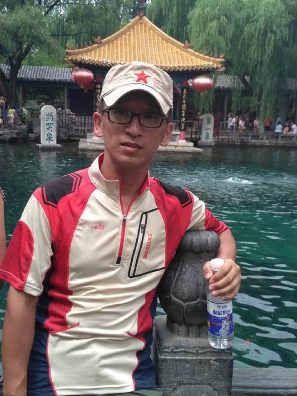 晓峰的第一张照片--宿迁相亲服务中心