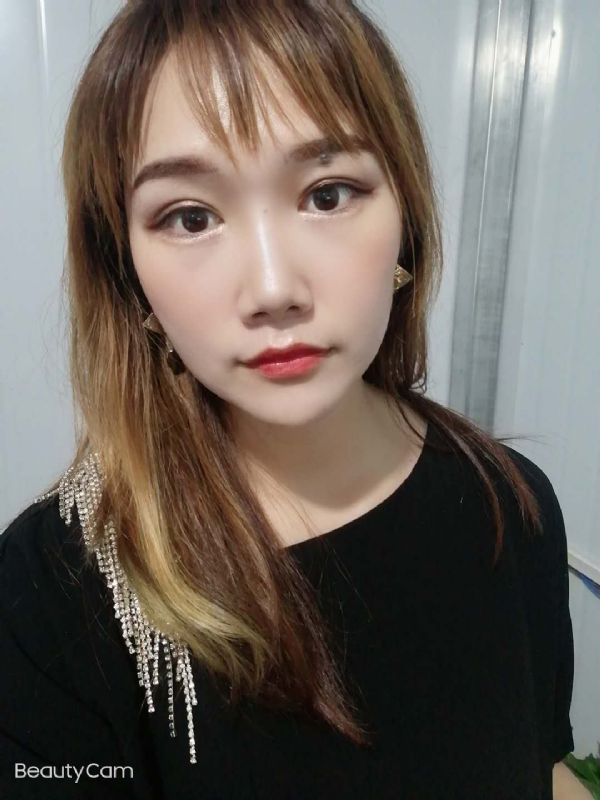 艾薇的第三张照片--宿迁相亲服务中心