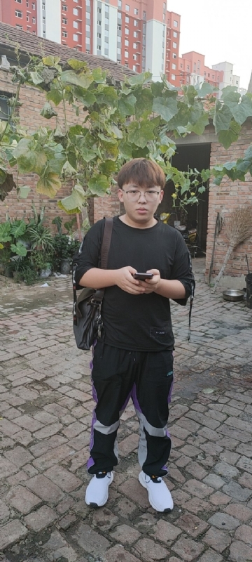 辛禹的第二张照片--宿迁相亲服务中心