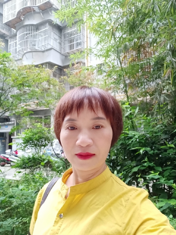 小瓶子的第二张照片--宿迁相亲服务中心
