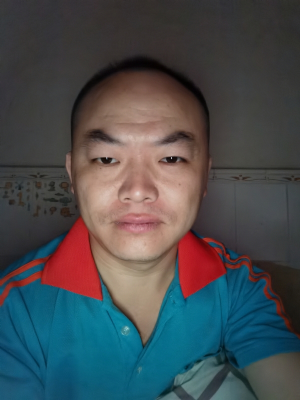 与子携老的第三张照片--宿迁相亲服务中心