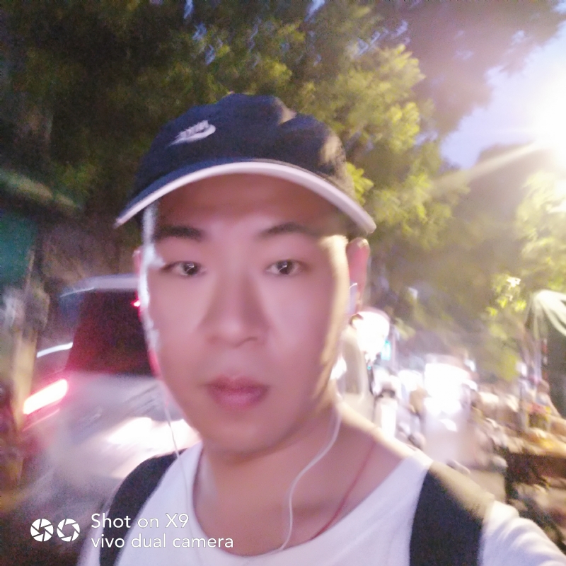 心跳男孩的第一张照片--宿迁相亲服务中心