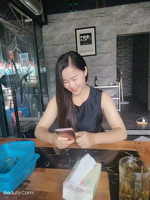 如不坚强弱给谁看的第一张照片--宿迁相亲服务中心