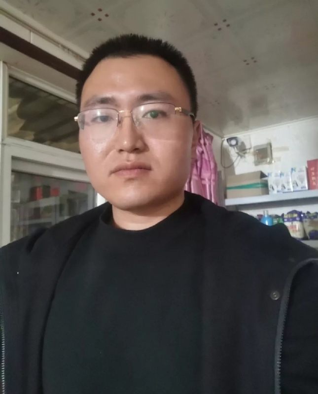 白杨的第二张照片--宿迁相亲服务中心