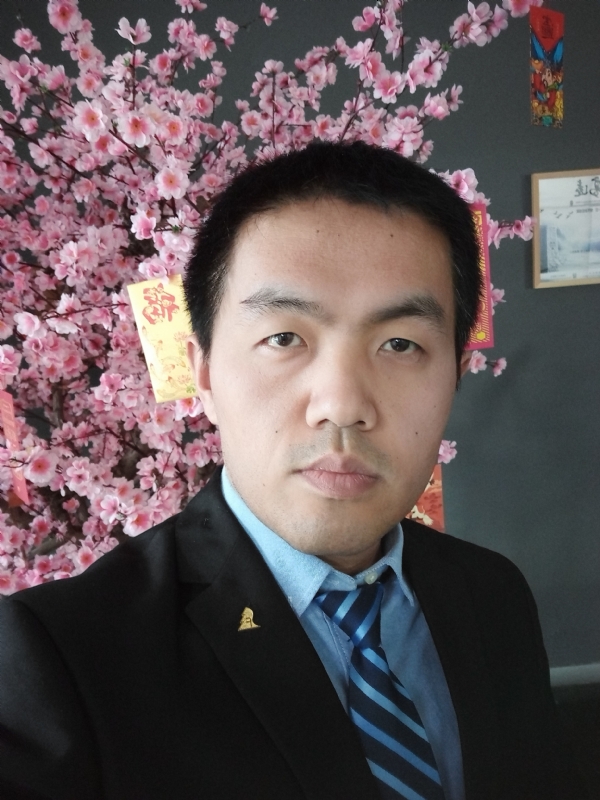 我就是个翻译的第二张照片--宿迁相亲服务中心