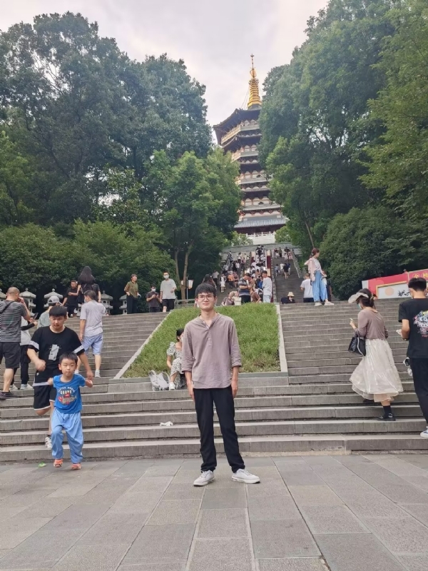 阳光男孩的第五张照片--宿迁相亲服务中心