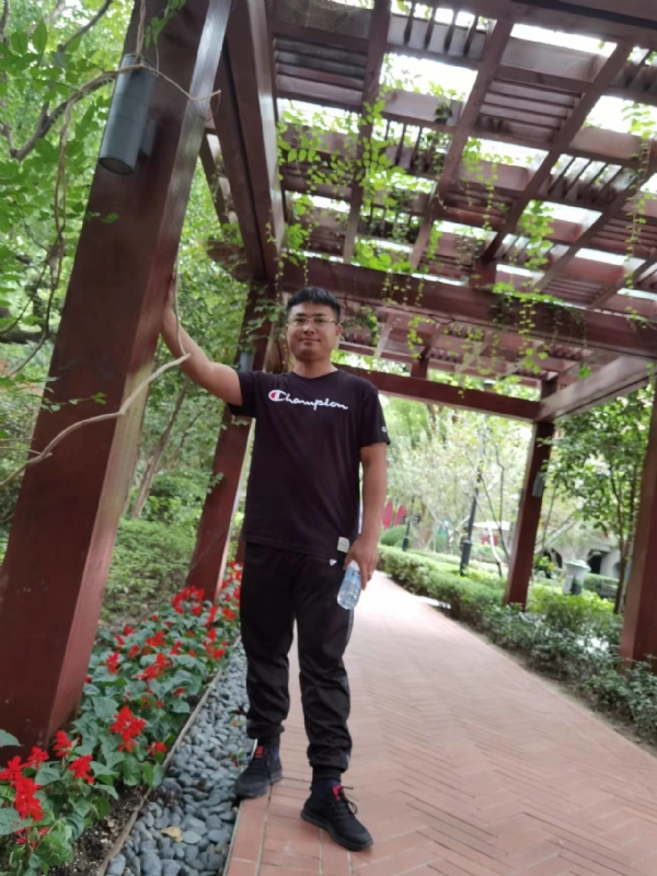 会飞的鱼的第三张照片--宿迁相亲服务中心