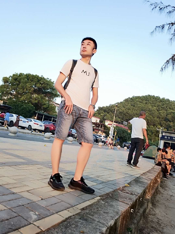 俊皓的第一张照片--宿迁相亲服务中心