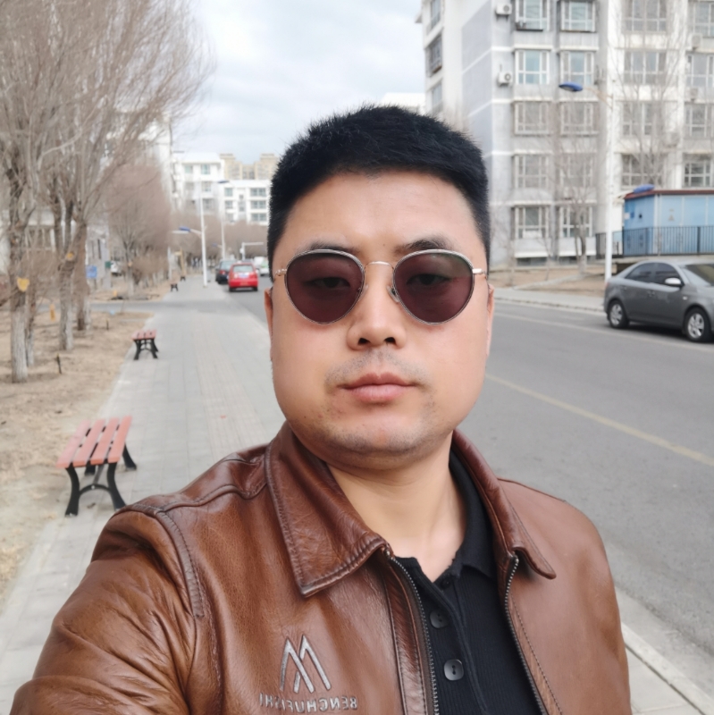 月下听风的第一张照片--宿迁相亲服务中心