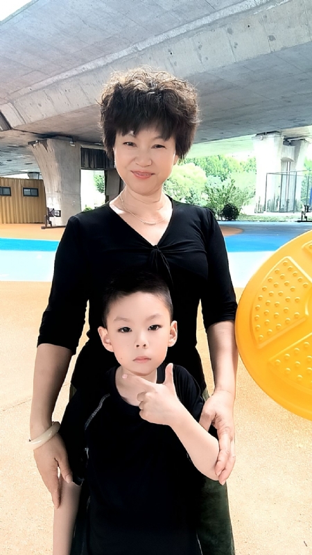 火凤凰的第二张照片--宿迁相亲服务中心